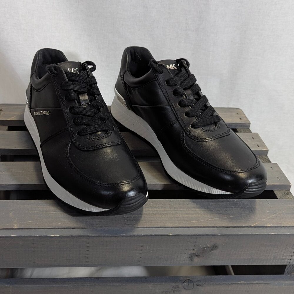 NWOB Michael Kors Black Leather Tennis Shoes With Silver Accents Size 7.5M